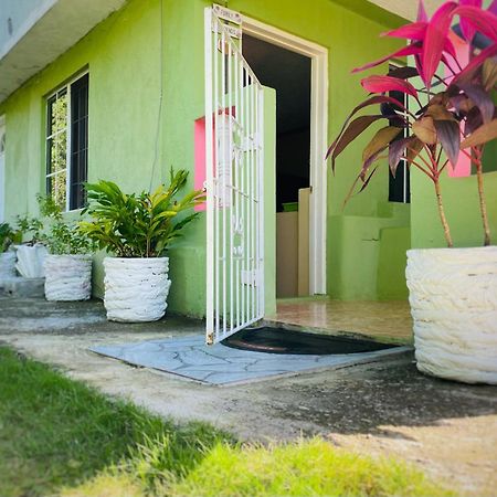 Cindy'S Garden Stay โอโชรีโอส ภายนอก รูปภาพ